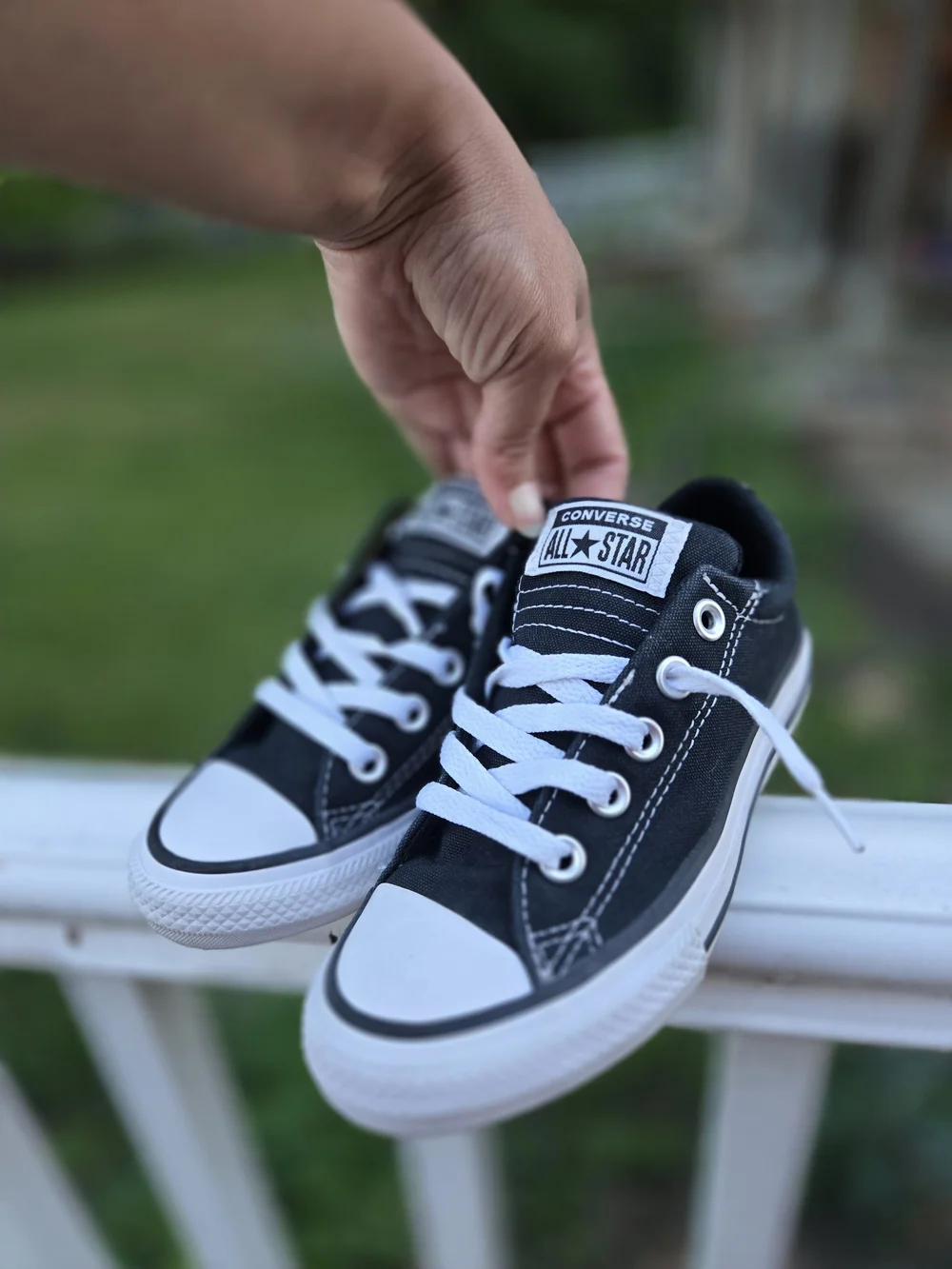 Converse Kids' Black Low Top Chuck Taylor All Star Sneakers US13